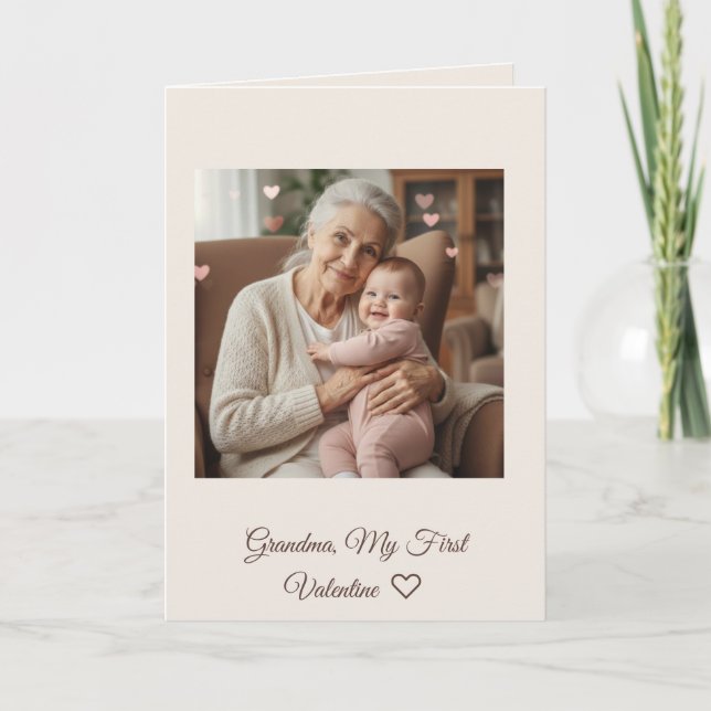 Cartão Dearest Grandma Pink Hearts First Valentine Folded (Frente)