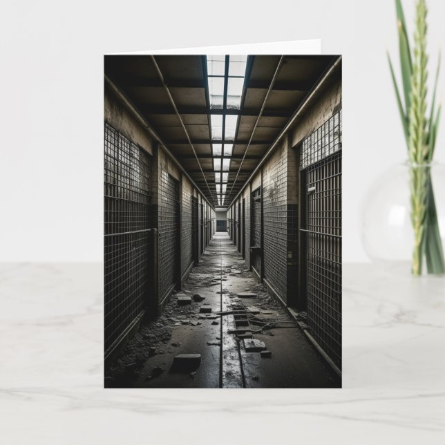 Cartão Dentro e cadeia abandonada (Frente)