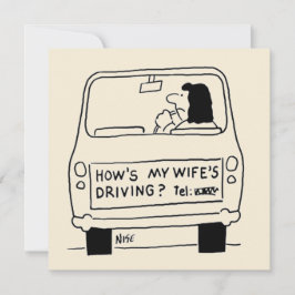 Cartão Desenho Animado Divertido da Esposa Dirigindo um C