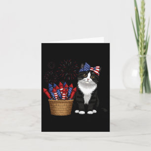 Cartão Desenho de gato e fogos de artifício de 4 de julho