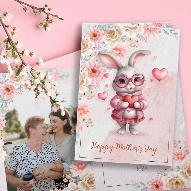 Cartão Dia de as mães de Fotografia do Coelhinho Floral e (Pink Floral Charm & Love Bunny Photo Mother's Day Card)