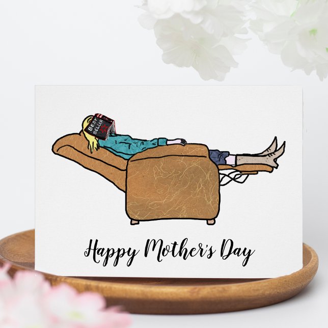 Cartão Dia de as mães Engraçado Mãe Dormindo no Livro (Funny happy Mother’s Day mom asleep with a book. Unique beautiful collage art)