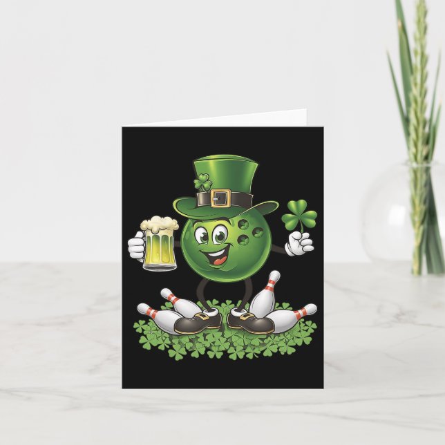 Cartão Dia de São Patrício de Boliche Bebendo Cerveja Ama (Frente)