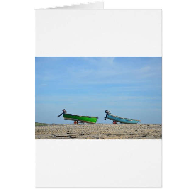 Cartão Dinghies Em Uma Praia (Frente)