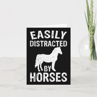 Cartão Distraído Por Cavalos Em Cavalo