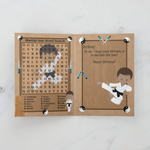 Cartão Diversão Brown Boys Karate Word Busca Feliz Aniver