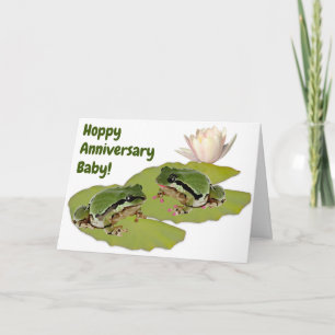 Cartão Diversão de Sapo do aniversário de casamento Lily 