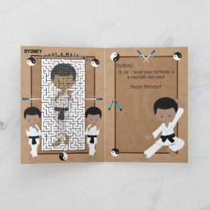 Cartão Divertido Você é um cara negro Karate Aniversário