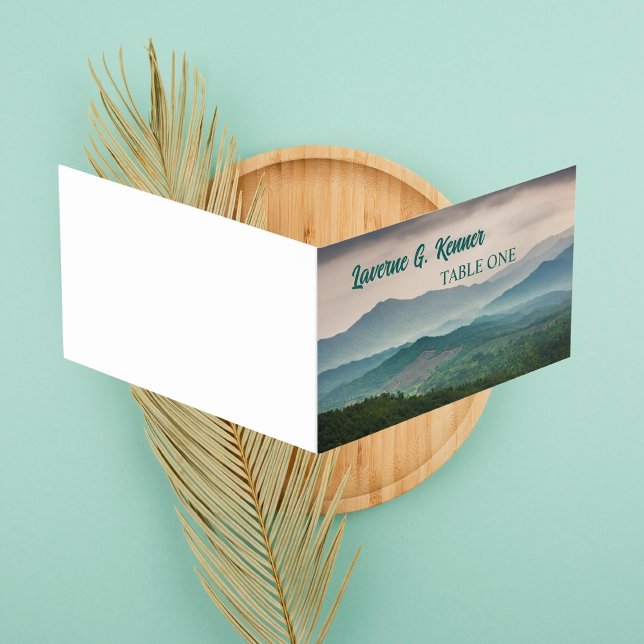 Cartão do Casamento Mist Mountain. (Criador carregado)