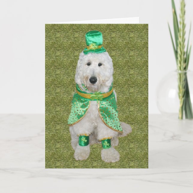 Cartão do dia de Huey McGoldendoodle St Patrick (Frente)