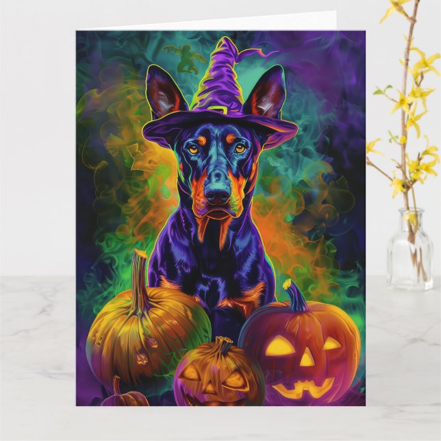 Cartão Doberman Duende Cachorro Halloween Bruxa E Abóbora (Flor Amarela)