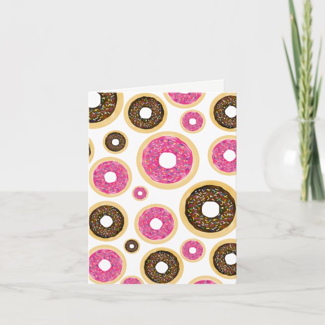Cartão Donuts Rosa e Marrom com Confeitos Modernos para F (Frente)
