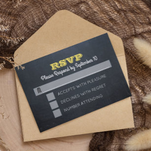 Cartão dourado da confirmação RSVP do quadro