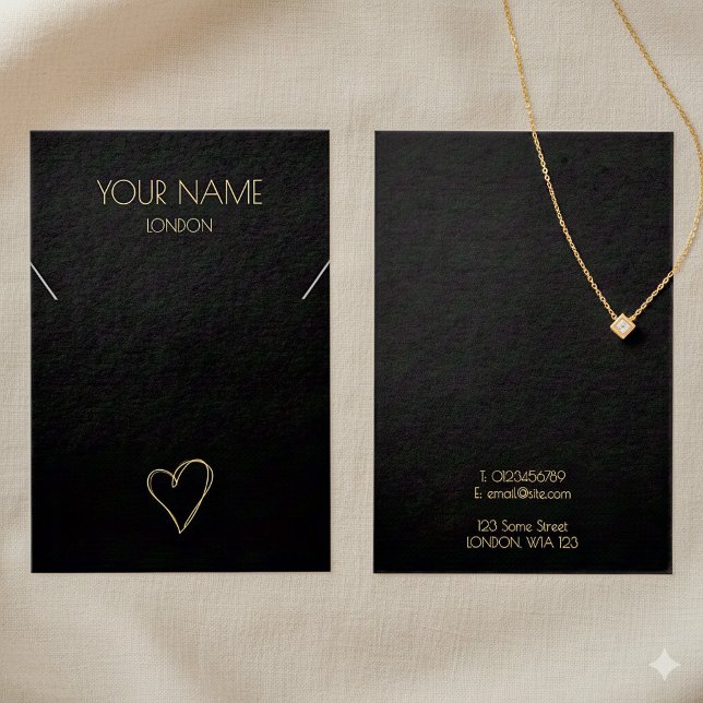 Cartão Dourado de colar cardíaco pequeno ou de pul (Gold small heart necklace or bracelet display card.)