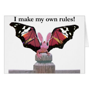 Cartão dragão com orelhas do coelho