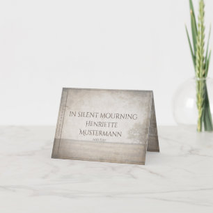 Cartão Em luto silencioso - árvore na colheita de prados