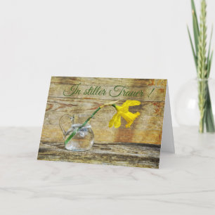 Cartão Em silêncio pesar com narciso amarelo