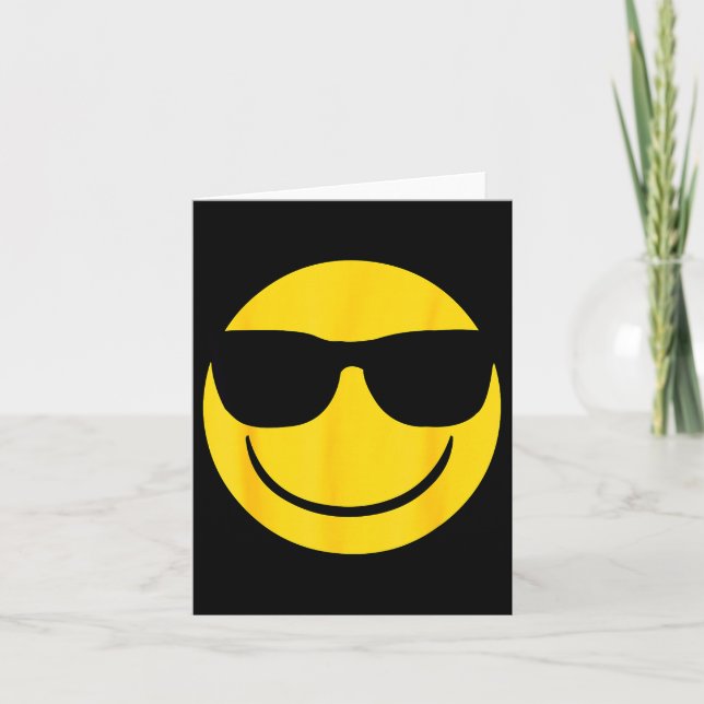 Cartão Emoji Retro Sungles Yellow Smile Face  (Frente)