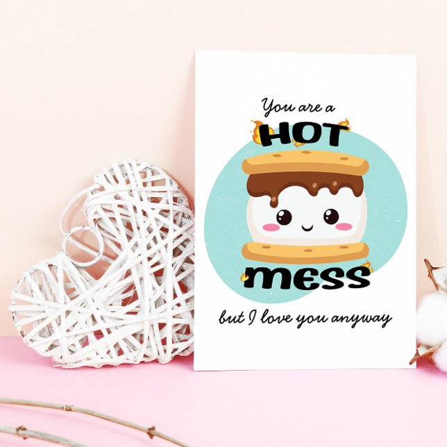 Cartão Engraçado Kawaii S'mores Hot Mess (You'll definitely make someone a happy camper with this S'mores hot mess card.)