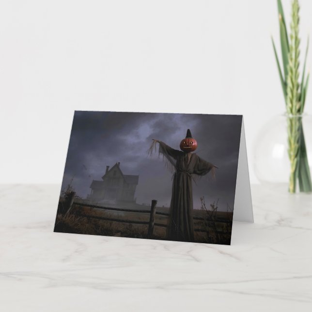Cartão Espantalho perto do Portão (Frente)