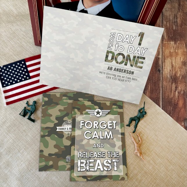 Cartão Esqueça Calmo Divertido Camuflagem Militar TBE Tre (Funny Military Camo basic training boot camp encouragement card, forget calm release the beast)