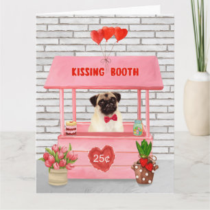 Cartão Estande de Beijos de Cachorro Pug no Dia dos Namor
