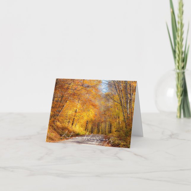 Cartão Estrada arborizada de outono com texto personaliza (Frente)