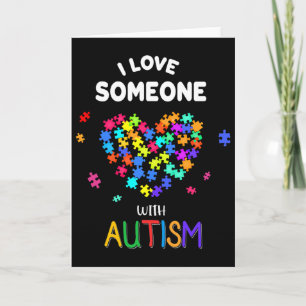 Cartão Eu Amo Alguém Com Camiseta de Autismo Fala Autismo