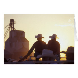 Cartão EUA, Wyoming, Pine Bluffs. Dois homens apertam