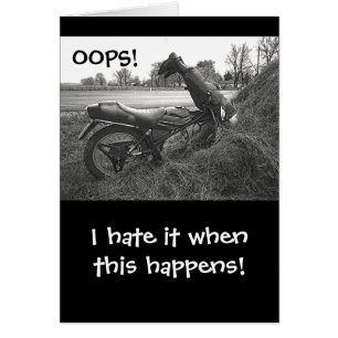 CARTÃO (FAKE)MOTORBIKE CRASH ENQUANTO HAY BALE /HUMOR