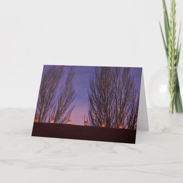 Cartão Faróis tradicionais iluminam estruturas de adobe (Frente)