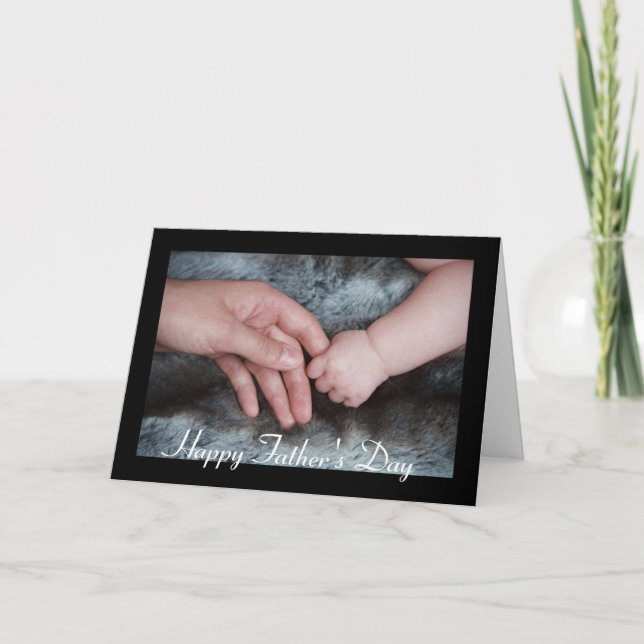 Cartão Fathers Day Baby Holding Daddys Hand Greeting Card (Frente)