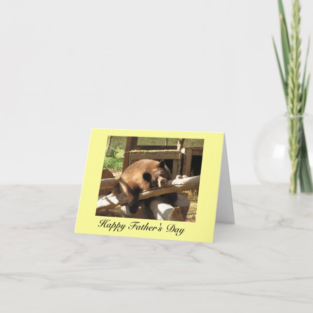 Cartão Father's Day Card - Relaxing Bear Cub (Frente)