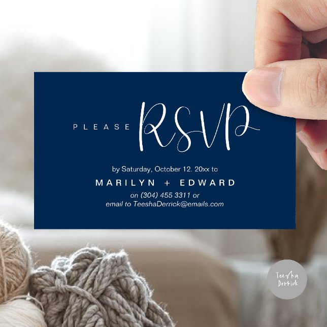Cartão Fechado de Lembrete RSVP de Convite de Casa (Wedding invitation RSVP via Phone or email respond reminder Enclosure Card in aesthetic Navy Blue)