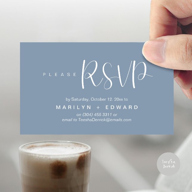 Cartão Fechado de Lembrete RSVP de Convite de Casa (Wedding invitation RSVP via Phone or email respond reminder Enclosure Card in aesthetic Dusty Blue)