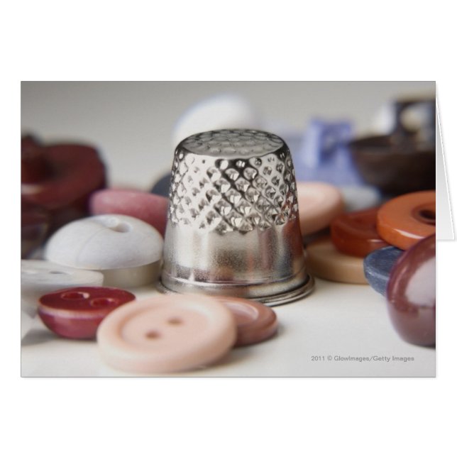 Cartão Fechamento de botões com um boné metálico (Frente Horizontal)