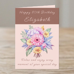 Cartão Feliz 80º Aniversário adicionar nome floral marrom