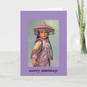 Cartão Feliz Aniversário da Boneca Asiática
