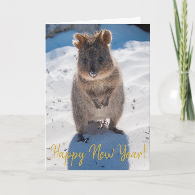 Cartão Feliz ano novo Cute Quokka na Praia da Austrália (Frente)