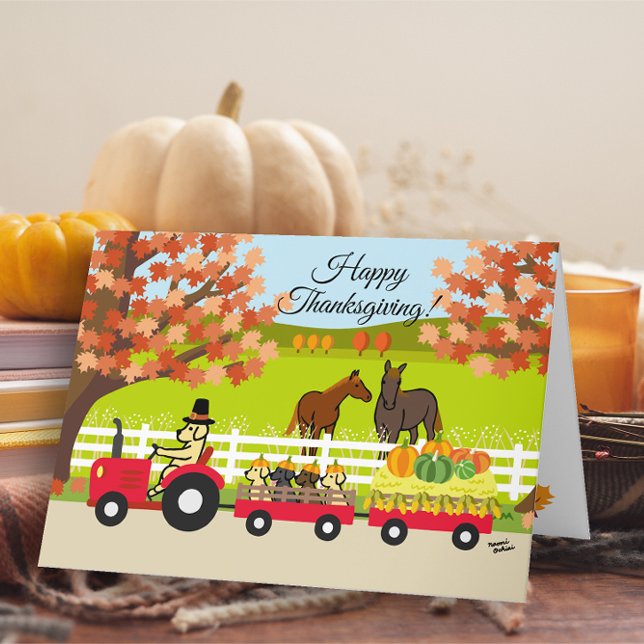 Cartão Feliz Dia de Ação de Graças Labradores e Tr (Happy Thanksgiving Labradors and Tractor Design Card for Yellow Labrador Owners.)