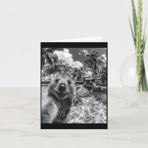 Cartão Férias de selfie no pool de quokka animal engraçad