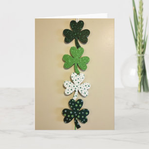 Cartão Festivo Shamrock Cascade