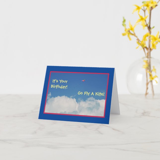 CARTÃO "FICANDO MAIS VELHO HUMOR DE ANIVERSÁRIO, VÁ VOAR  (Flor Amarela)