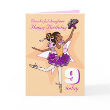 Filha de cabelo escuro bailarina de aniversário de