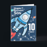 Cartão Filme de Rocket Son 10º aniversário<br><div class="desc">10ª carta de aniversário de foguetes do espaço, personalize com a foto do seu aniversariante para que ele possa realmente ter uma explosão! Este cartão diz "Feliz Aniversário Filho 10 hoje" na frente e "Você está fora deste mundo, tenha uma explosão!" interior. Ou personalizar com suas próprias palavras e idade....</div>