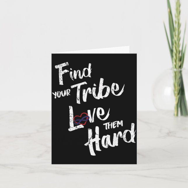 Cartão Find Your Tribe Love Them Hard Funny Family Reunio (Frente)