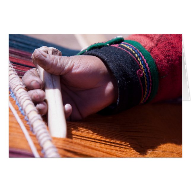 Cartão Fio 3 da alpaca do fazer da mulher de Chincheros (Frente Horizontal)