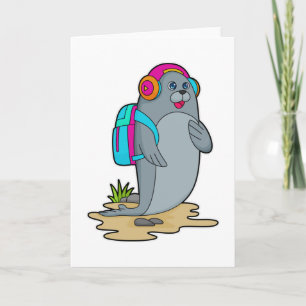 Cartão Foca como Mochileiro com Mochila