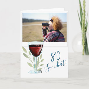 Cartão Foto de 80º Aniversário com Vinho Tinto Inspirador