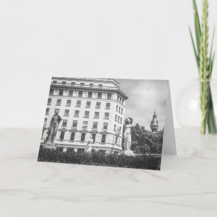 Cartão Foto em preto e branco de esculturas na Placa de l